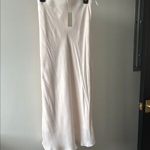 Elegant White Poly sheen skirt